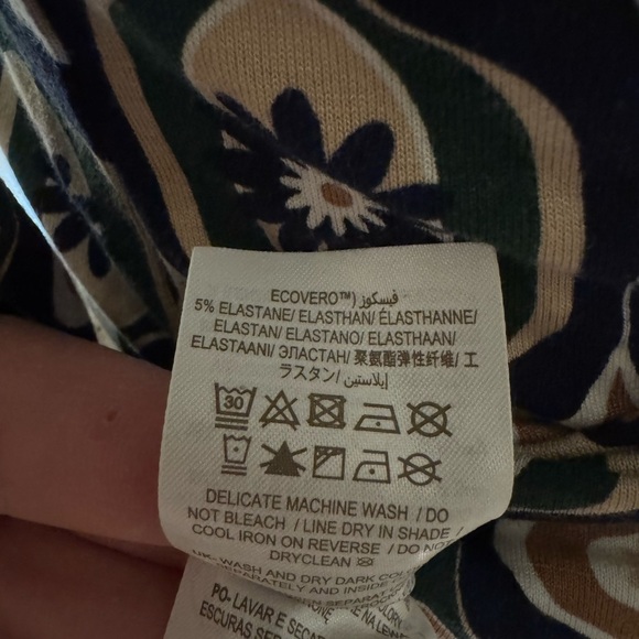 Boden Floral Geometric Patterned Long Sleeved Jersey Top - Picture 3 of 5